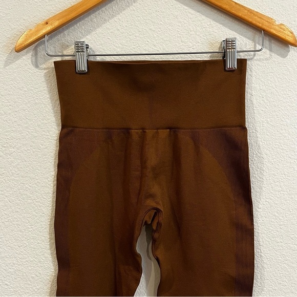 Set Active rusty orange brown seemless leggings fit like size small - Picture 11 of 11